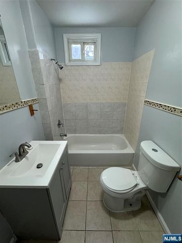 103 9th Street, Newark, NJ 07107