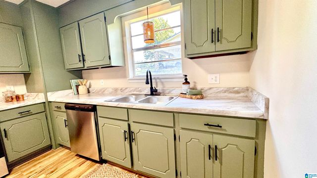 136 SOUTHMOOR CIRCLE, Oxford, AL 36203
