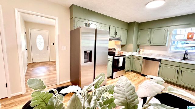 136 SOUTHMOOR CIRCLE, Oxford, AL 36203
