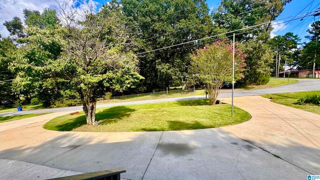 136 SOUTHMOOR CIRCLE, Oxford, AL 36203