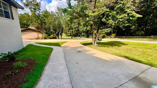 136 SOUTHMOOR CIRCLE, Oxford, AL 36203