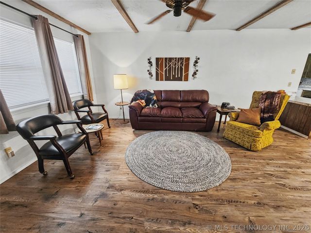 32128 S Hickory Drive, Cookson, OK 74427