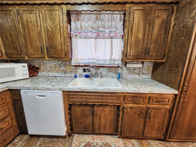 32128 S Hickory Drive, Cookson, OK 74427