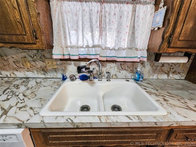 32128 S Hickory Drive, Cookson, OK 74427