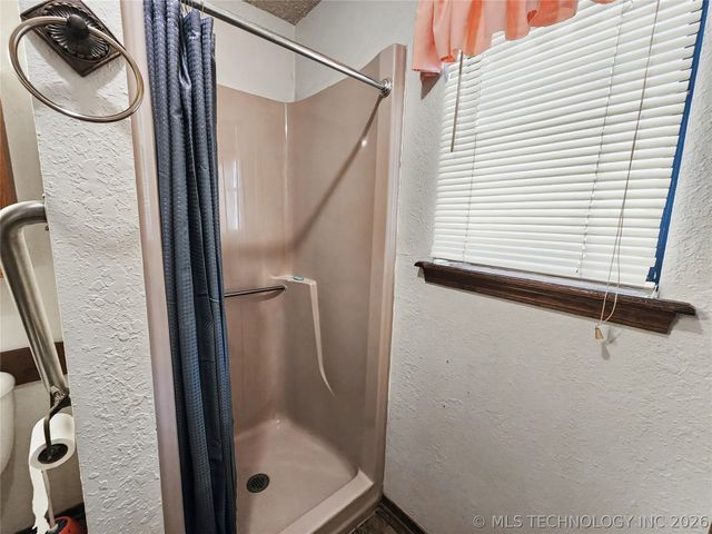 32128 S Hickory Drive, Cookson, OK 74427