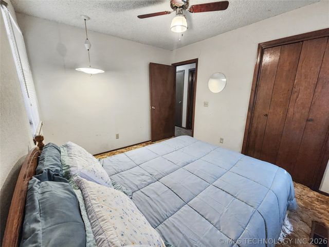 32128 S Hickory Drive, Cookson, OK 74427