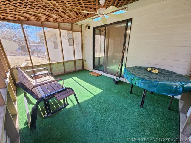 32128 S Hickory Drive, Cookson, OK 74427