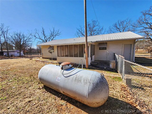 32128 S Hickory Drive, Cookson, OK 74427