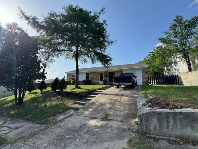 755 Botany Bay Drive, Dallas, TX 75211