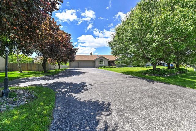 8203 Northwestern AVENUE, Racine, WI 53406