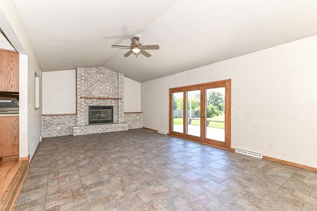 8203 Northwestern AVENUE, Racine, WI 53406