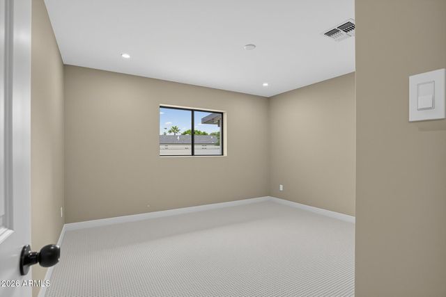 7827 N 4TH Place, Phoenix, AZ 85020