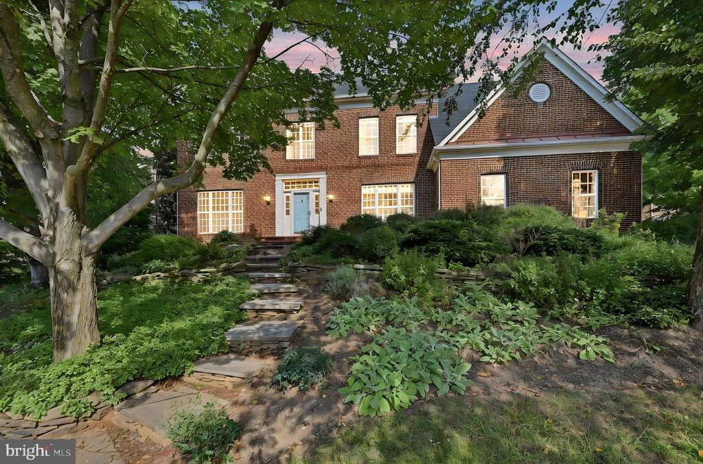 47404 MIDDLE BLUFF PL, Sterling, VA 20165