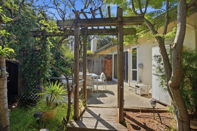 4271 Ponce Drive, Palo Alto, CA 94306