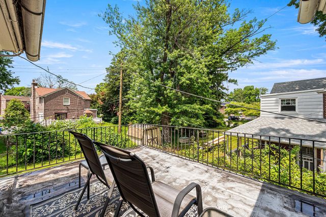 204 N WOODLAWN AVE, Aldan, PA 19018