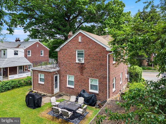 204 N WOODLAWN AVE, Aldan, PA 19018