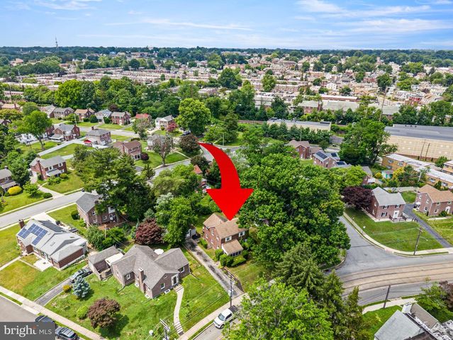 204 N WOODLAWN AVE, Aldan, PA 19018