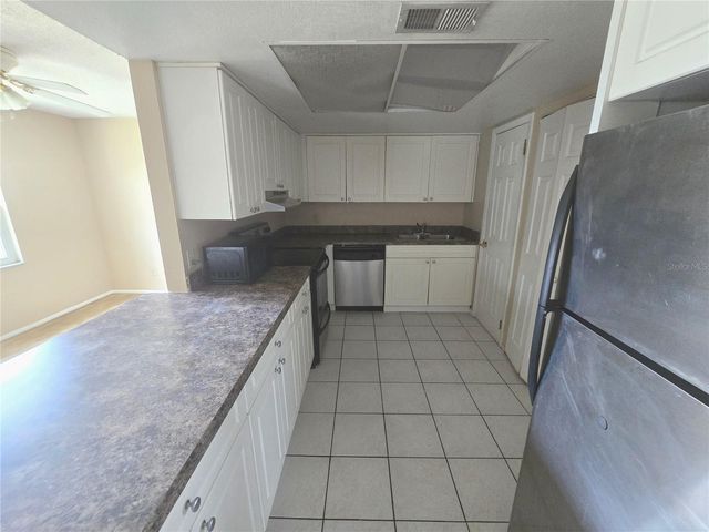 9933 SWEEPSTAKES LANE 4, Orlando, FL 32837