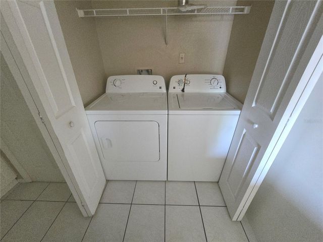 9933 SWEEPSTAKES LANE 4, Orlando, FL 32837