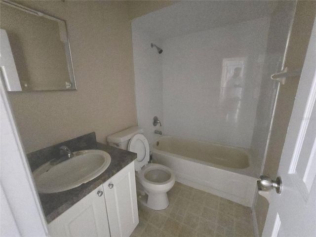 9933 SWEEPSTAKES LANE 4, Orlando, FL 32837