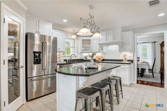 1505 County Road 315, Jarrell, TX 76537