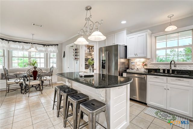 1505 County Road 315, Jarrell, TX 76537