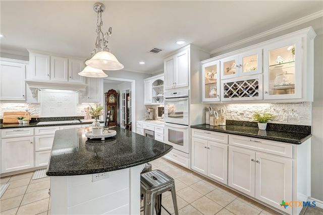 1505 County Road 315, Jarrell, TX 76537