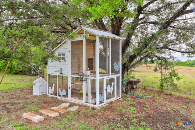 1505 County Road 315, Jarrell, TX 76537