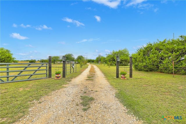 1505 County Road 315, Jarrell, TX 76537