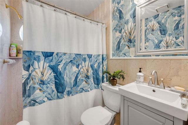 102 VIA DUOMO, New Smyrna Beach, FL 32169