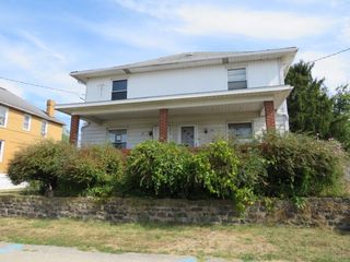26 Fairgarden St, Redstone Twp, PA 15475