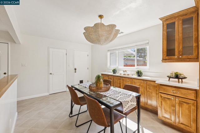 4319 Pembroke Dr, Concord, CA 94521