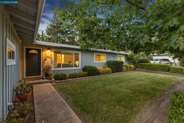 4319 Pembroke Dr, Concord, CA 94521