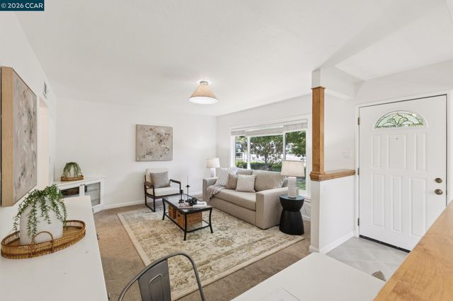 4319 Pembroke Dr, Concord, CA 94521