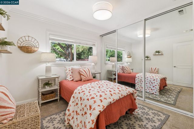4319 Pembroke Dr, Concord, CA 94521