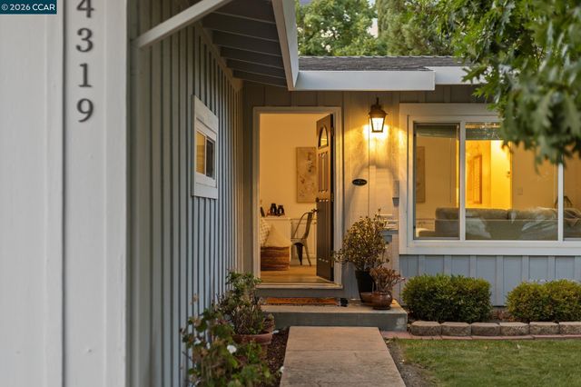 4319 Pembroke Dr, Concord, CA 94521