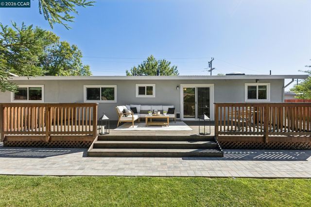 4319 Pembroke Dr, Concord, CA 94521