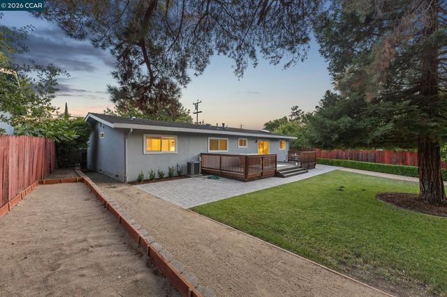 4319 Pembroke Dr, Concord, CA 94521