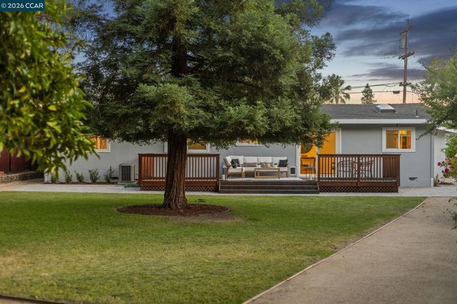 4319 Pembroke Dr, Concord, CA 94521