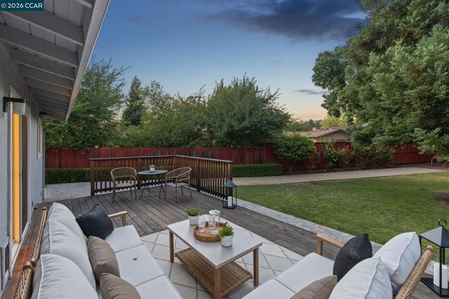 4319 Pembroke Dr, Concord, CA 94521