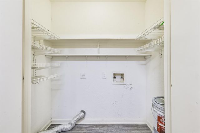 617 Avenue I, Conroe, TX 77301