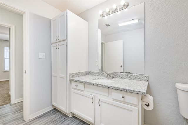617 Avenue I, Conroe, TX 77301