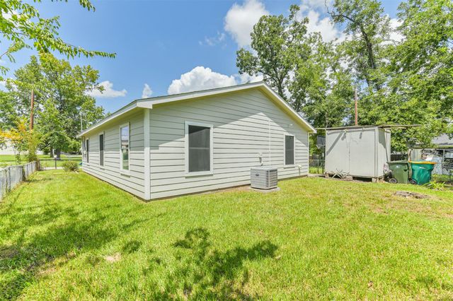 617 Avenue I, Conroe, TX 77301