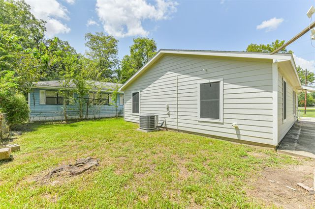 617 Avenue I, Conroe, TX 77301