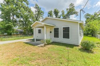 617 Avenue I, Conroe, TX 77301