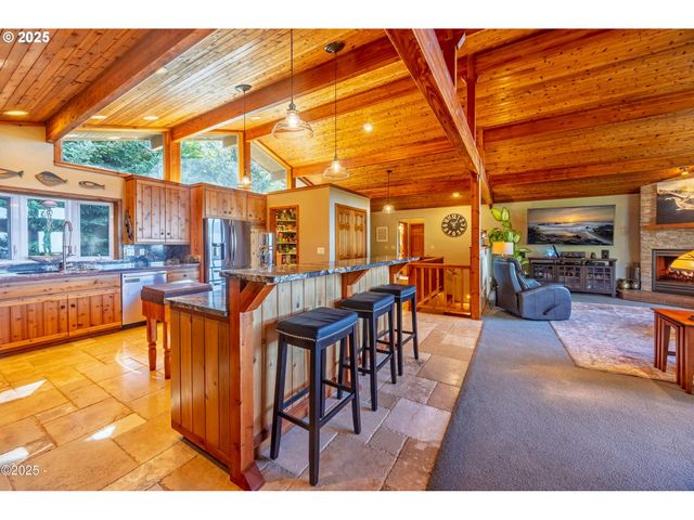 7667 Ne PARK Ln, Otis, OR 97368