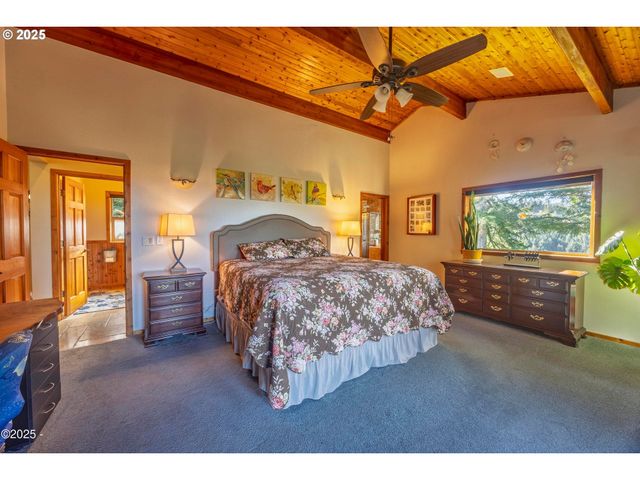 7667 Ne PARK Ln, Otis, OR 97368