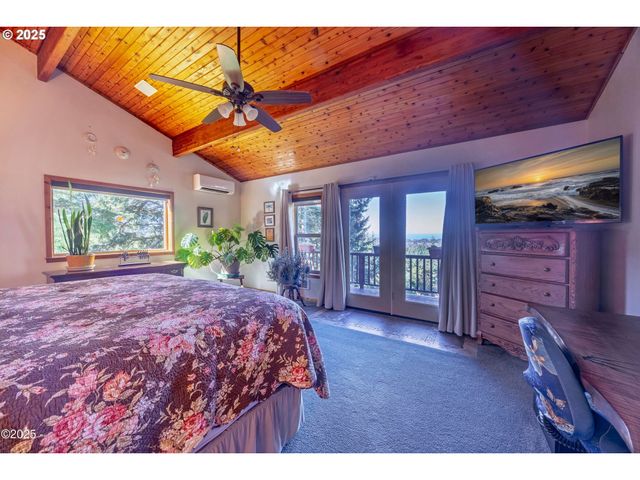 7667 Ne PARK Ln, Otis, OR 97368