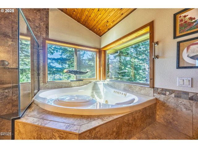 7667 Ne PARK Ln, Otis, OR 97368