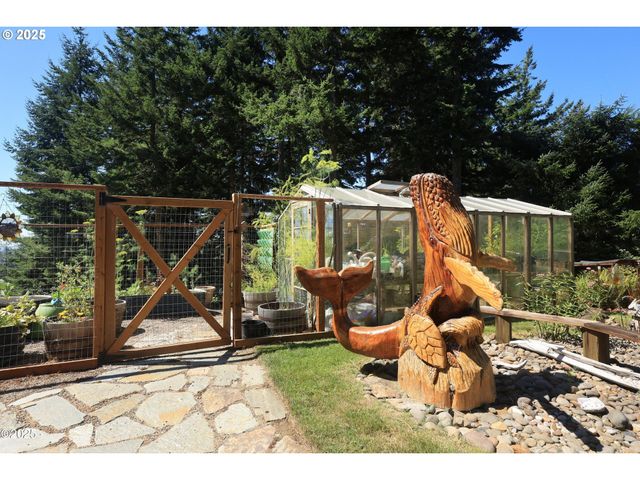 7667 Ne PARK Ln, Otis, OR 97368